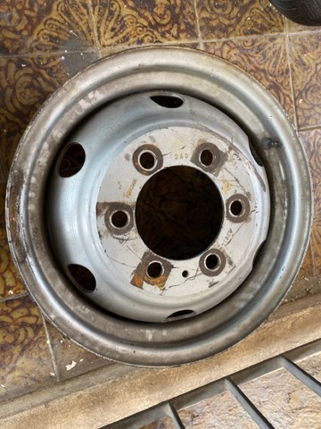 Roda Iveco aro 16 de ferro original