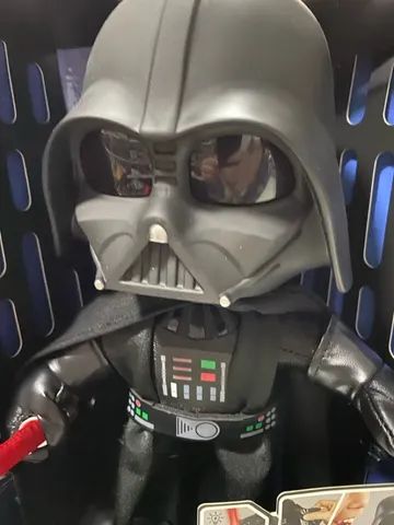 Boneco de pelúcia Star Wars Darth Vader com Sons - Foto 2