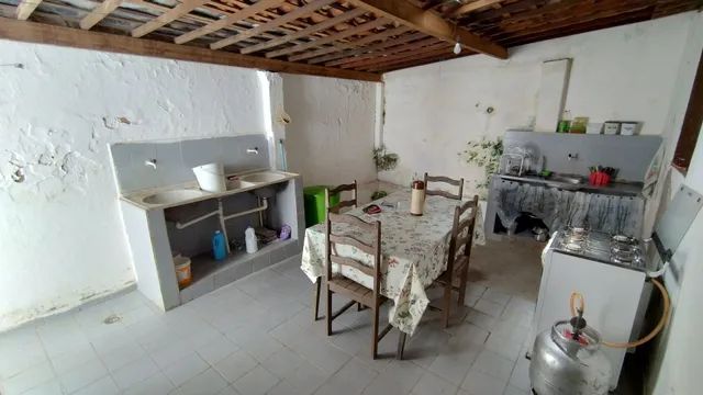 Vendo Casa 4/4 - Castelo Branco - Próximo a Praça  - Foto 4