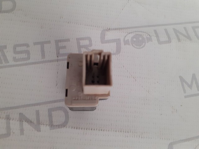 Botão trava do vidro elétrico. Para: VW.  Polo 03/06. Novo. - Foto 3