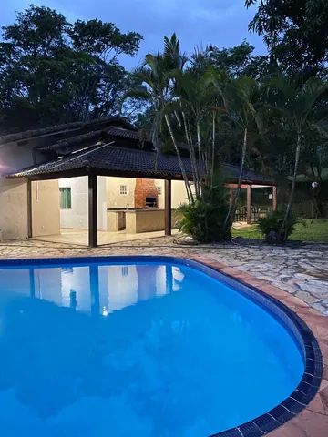 Aluga-se linda pousada/ chácara dentro da cidade Anápolis