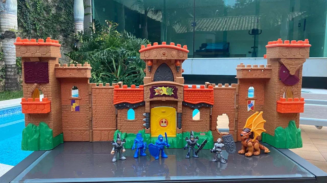 Castelo medieval Imaginext (mais Imaginext no meu perfil)