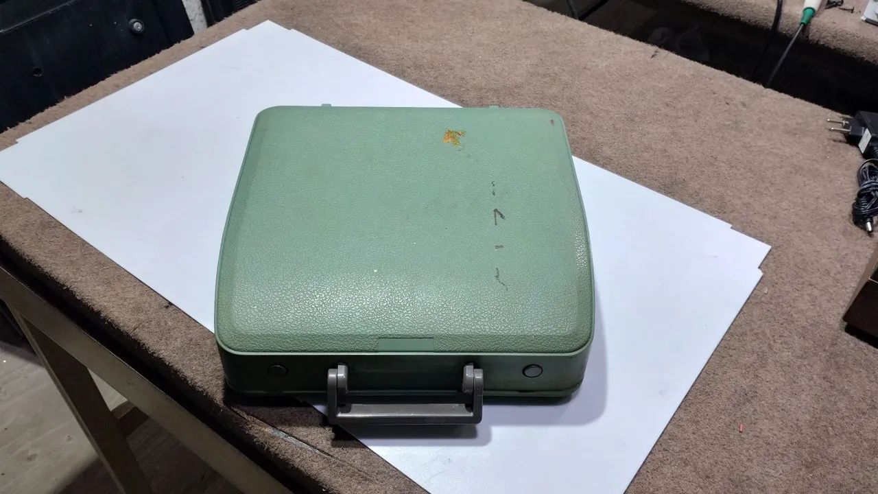 Máquina de escrever Olivetti Lettera 82 - Foto 4