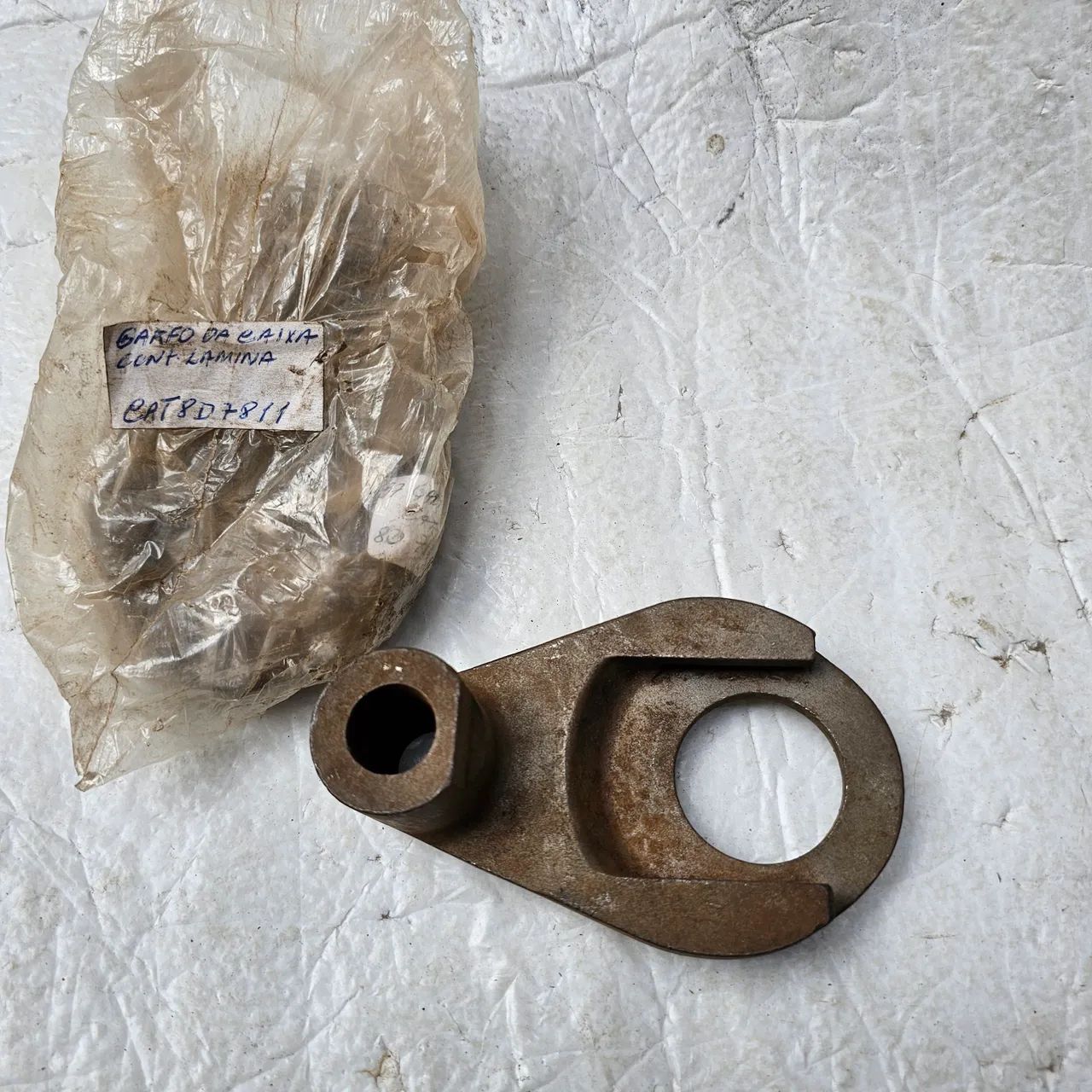 Motoniveladora caterpillar 120B 140B garfo caixa novo 8D7811 - Foto 2