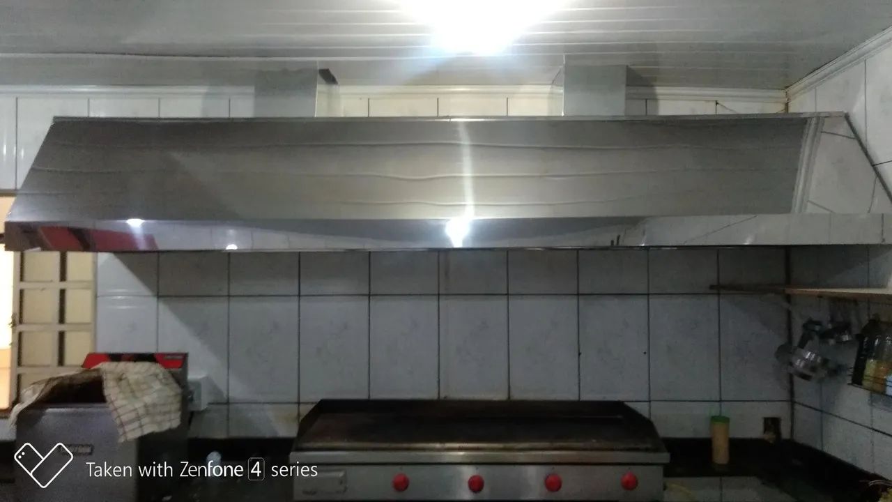 Exaustor de Cozinha Industrial em Aço Inox