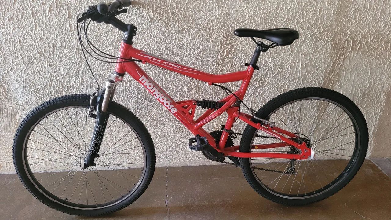 Bicicleta Mongoose Full Edge,Único dono.