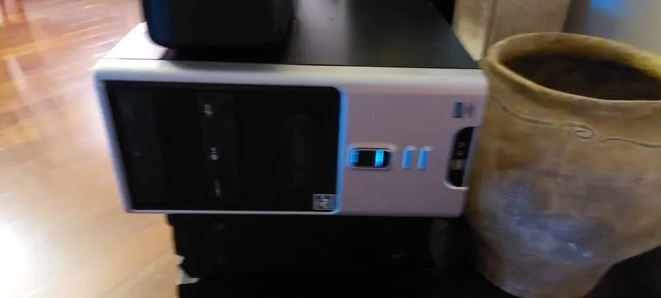 CPU AMD X2 4400 - 2Gb DDR2 - 120Gb SSD Kingston - 128Mb Vídeo - WIN7 - Audiophile2496.