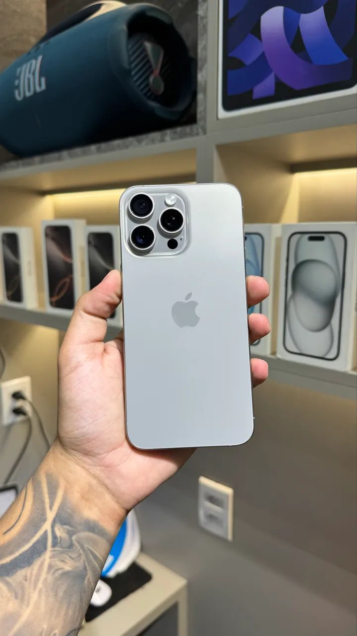 iPhone 15 pro Max 256gb natural - zero - Celulares e Smartphones