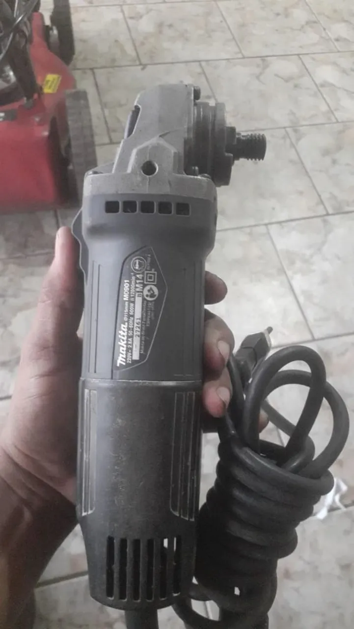 Esmerilhadeira Angular Makita