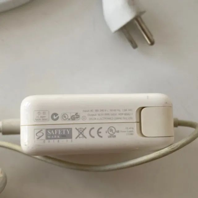 Ref.052 Carregador de Macbook Pro usado em perfeito estado e funcionamento - Foto 4