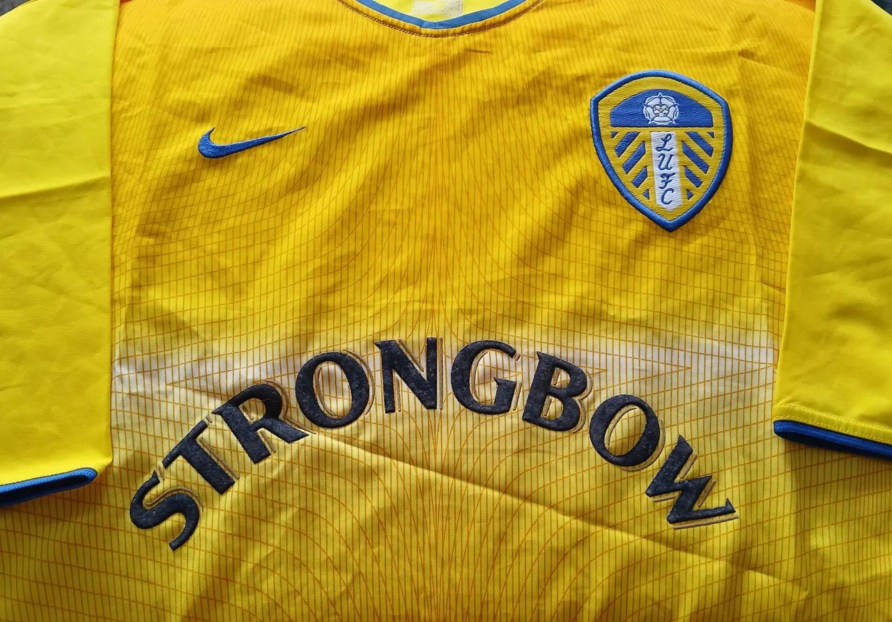 Camisa de Futebol Leeds United Inglaterra Strongbow Nike 2002 Dupla de Jogo Made Portugal - Foto 2