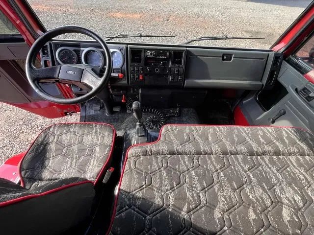 Ford cargo 2428 ano 2012 com carroceria carga seca alta - Foto 4