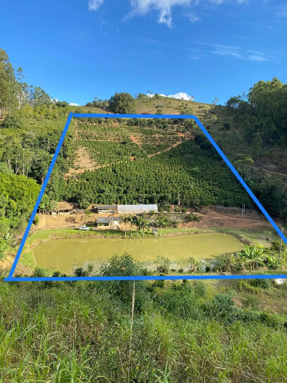 Vendo sítio de 22300 m² na localidade de Vai e Vem municio de Castelo/ES