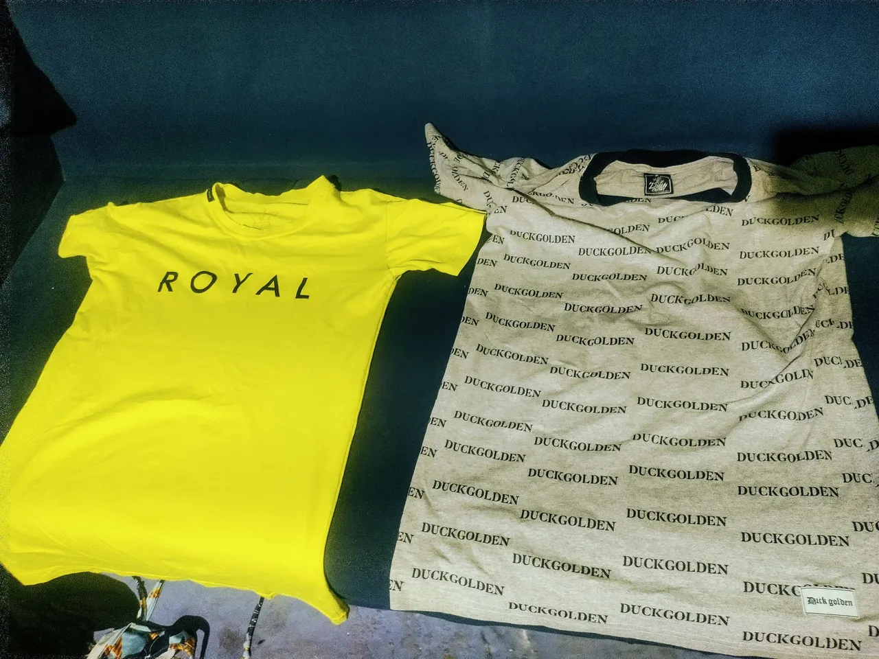 Camisetas Amarela e Cinza - Estilo e Conforto