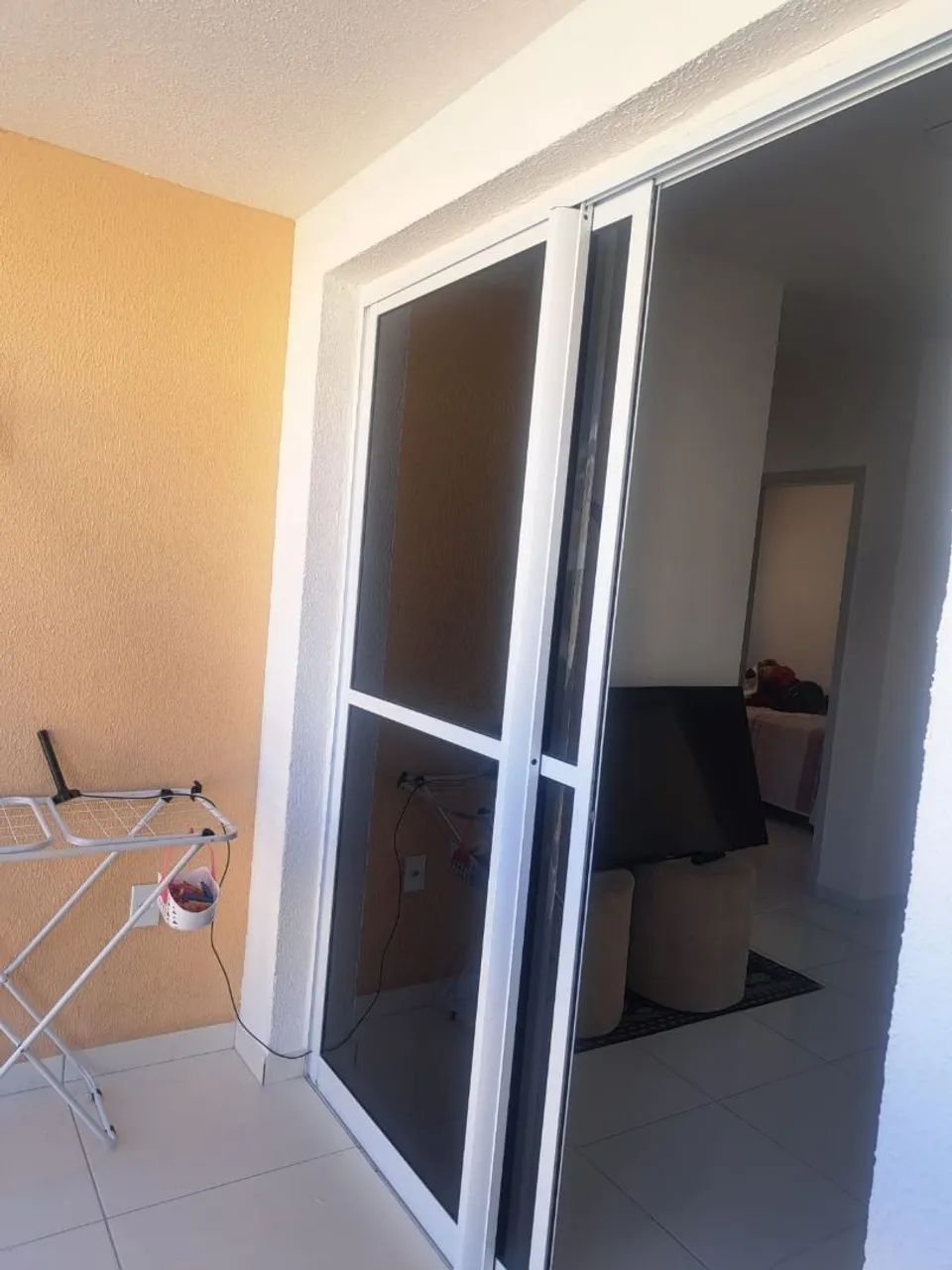 Alugo apartamento 