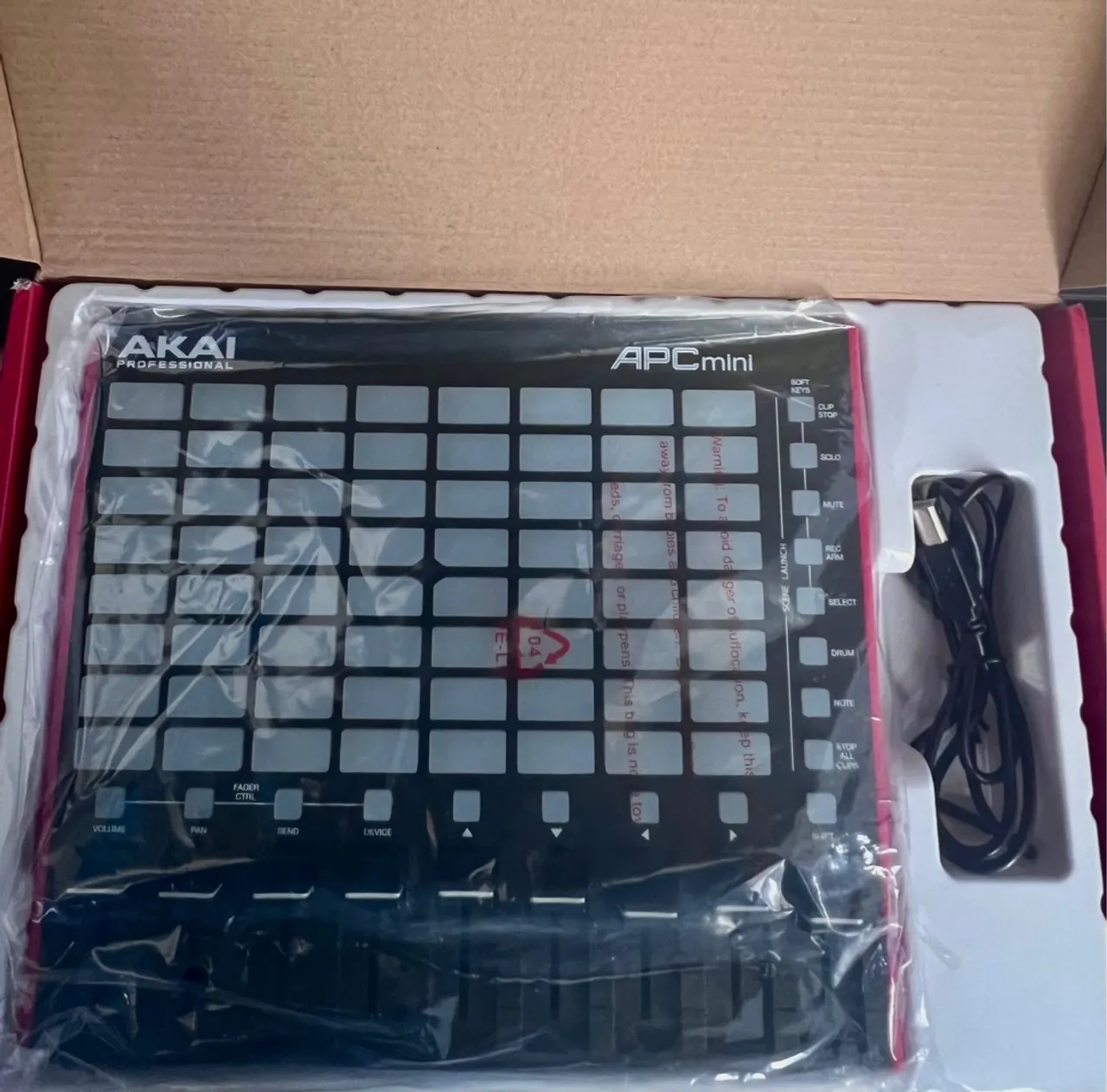 AKAI APC Mini - Controlador MIDI