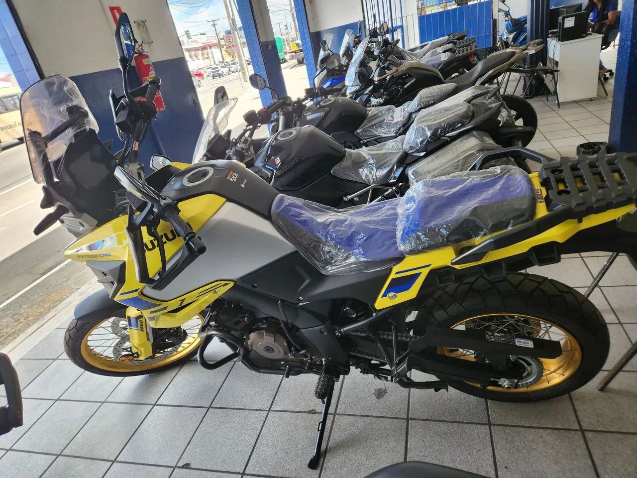 V STROM 1050 XT com bonus 5.300 - Foto 3