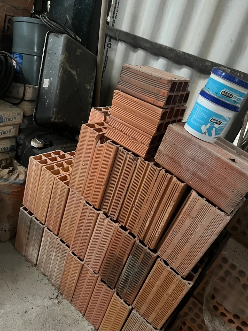 Tijolos e Blocos de Cerâmica para Construção