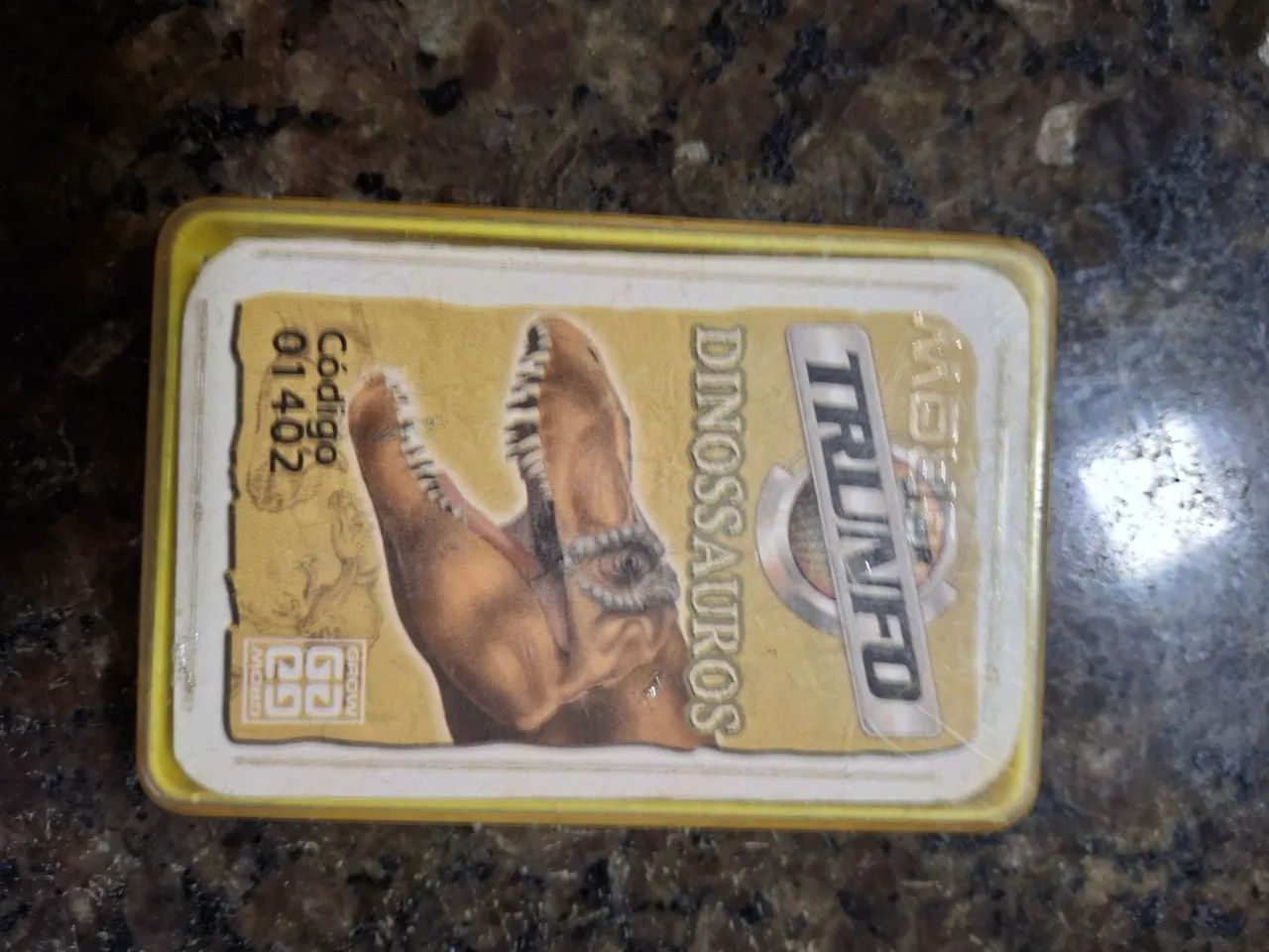 Carta de dinossauro TRUNFO Grow