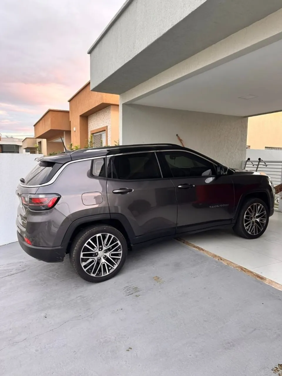 OPORTUNIDADE! JEEP COMPASS 2022 COMPLETO