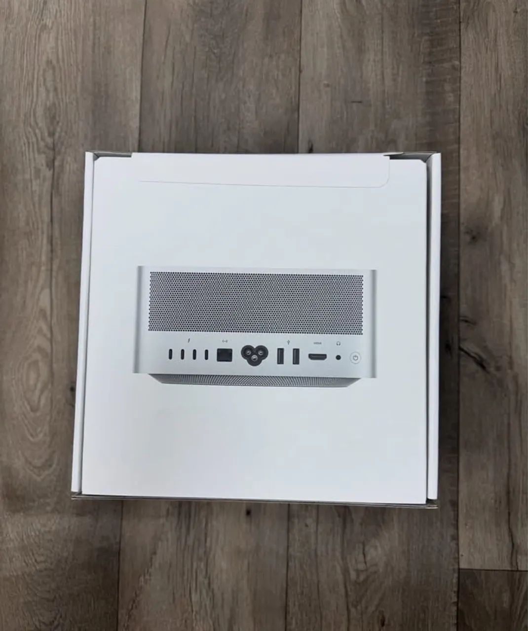 Mac Studio M4 Max 2025
