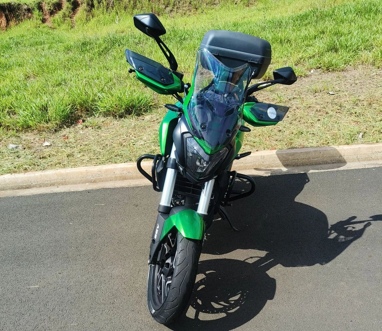 Bajaj Dominar 400 - 2024