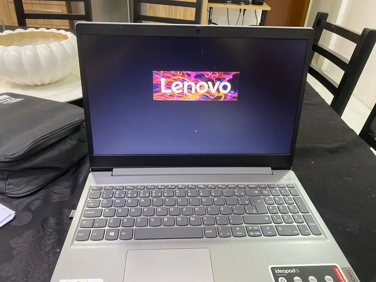 Notebook Lenovo - Design elegante e performance - Foto 2