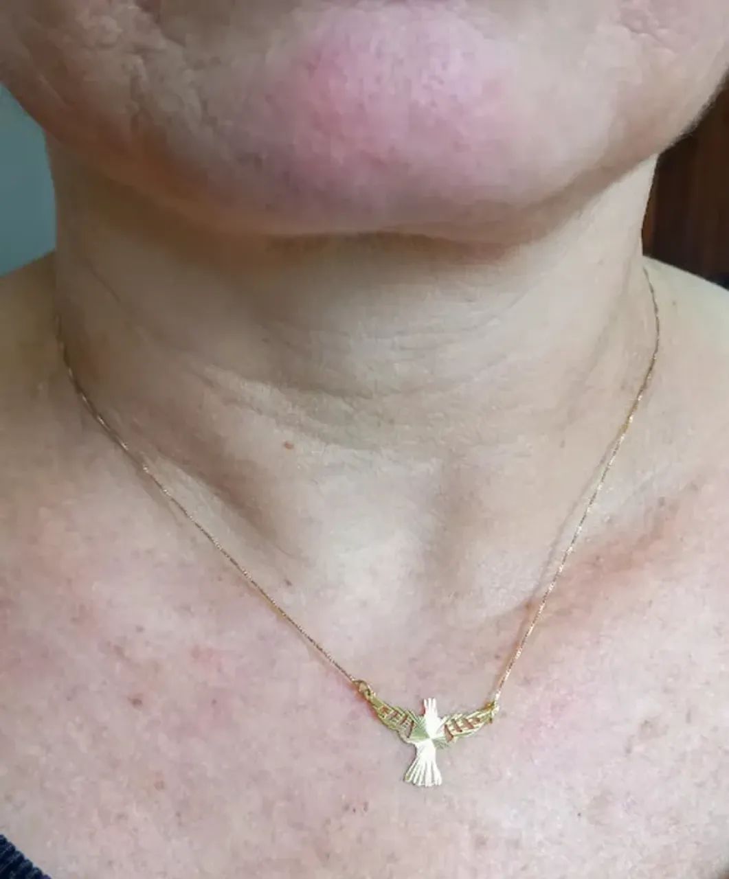 Corrente de Ouro Amarelo com Pingente em Forma de Pomba - Foto 2