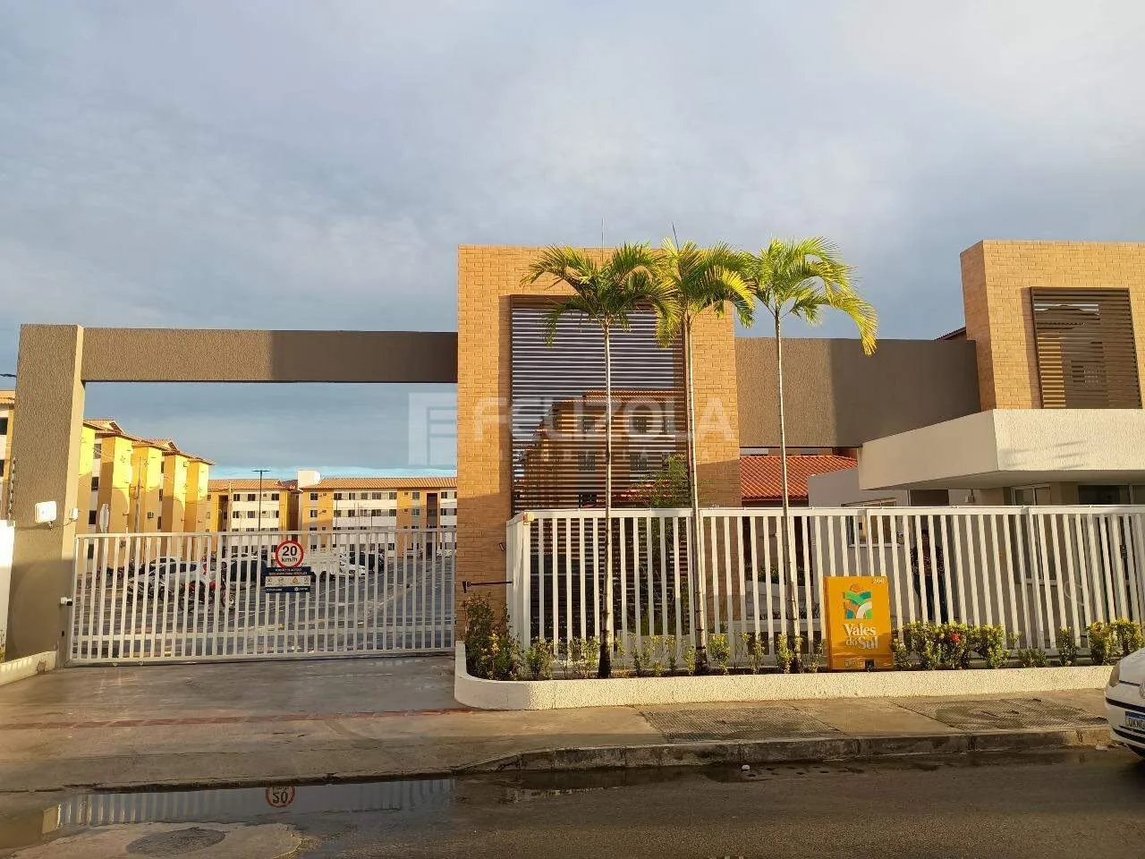 Apartamento para alugar, Condomínio Vales do Sul, 2 quartos, wc social, 1 vaga de garagem,