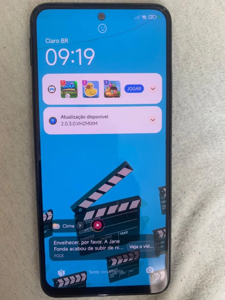 Xiaomi note12S, esta com um trinco" fio de cabelo" e pegando perfeitamente