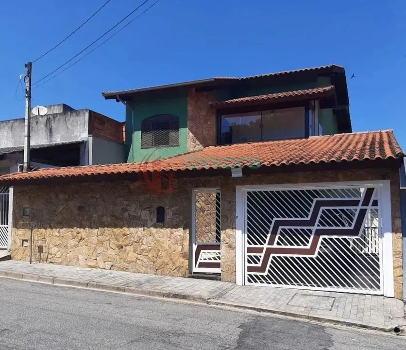 Sobrado para Venda em Mogi das Cruzes, Caminho do Mar, 3 dormitórios, 1 suíte, 3 banheiros