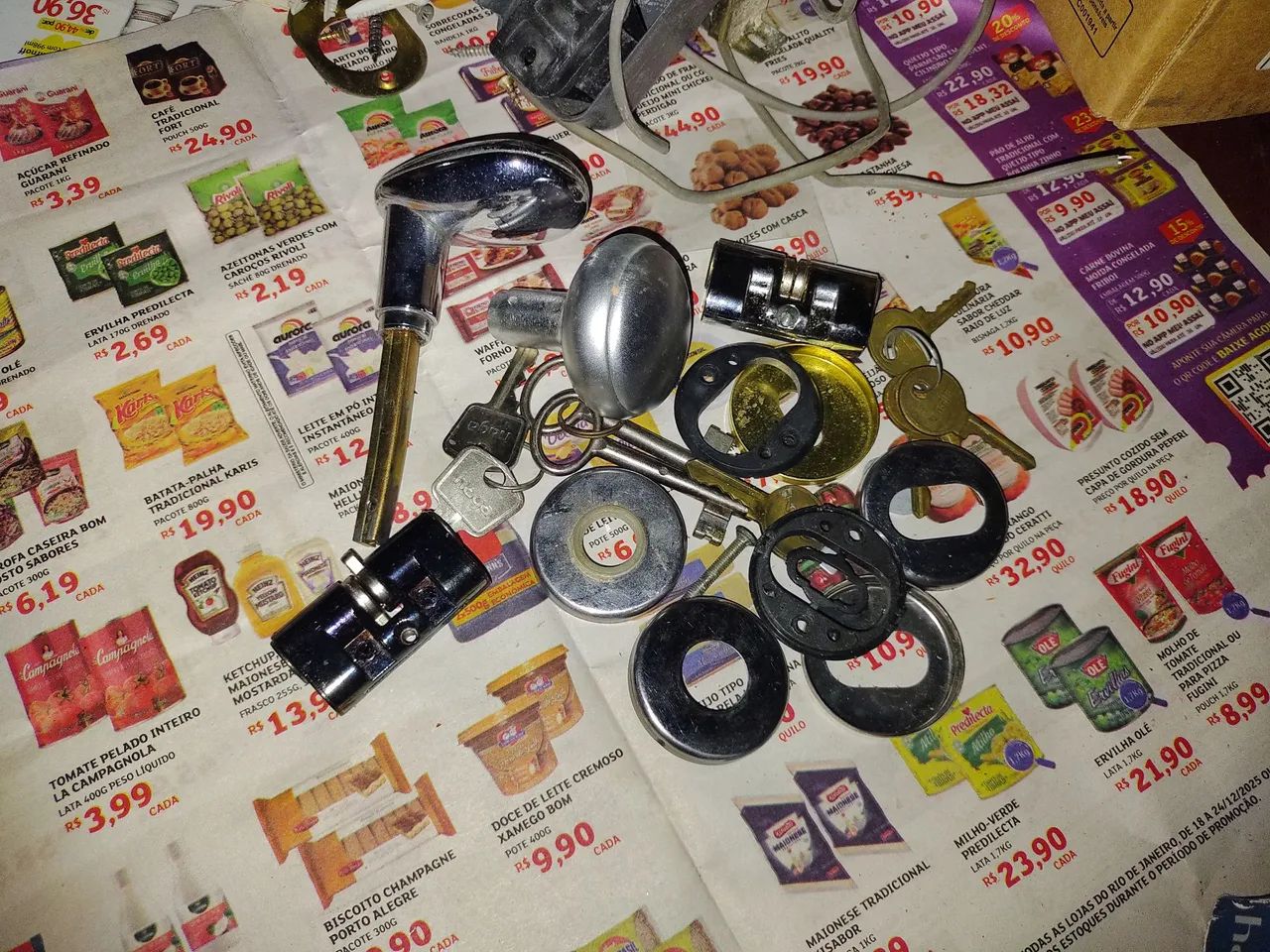 Fechaduras diversos modelos, várias ainda na caixa. - Foto 4