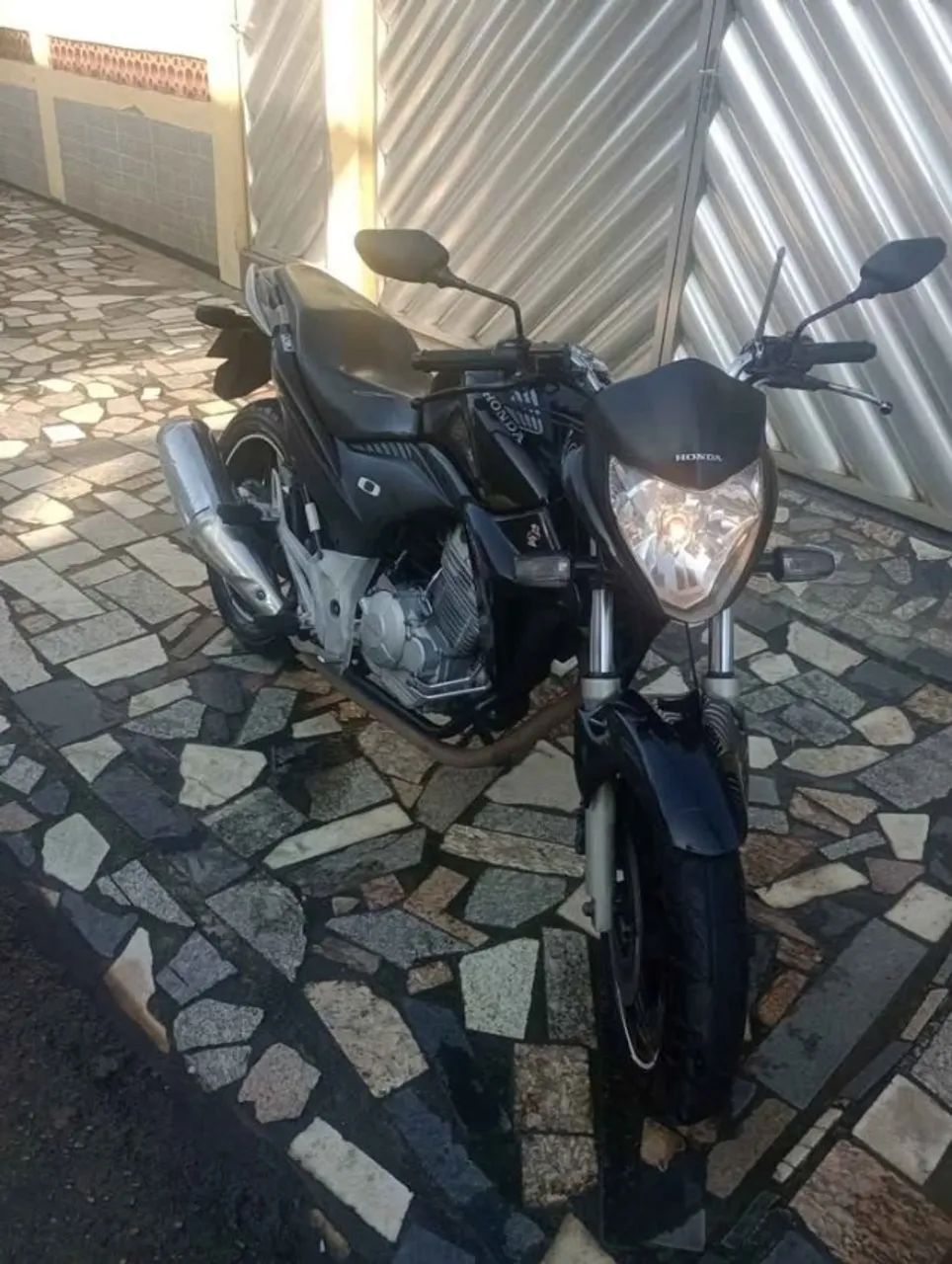 Moto CB 300 - Foto 2