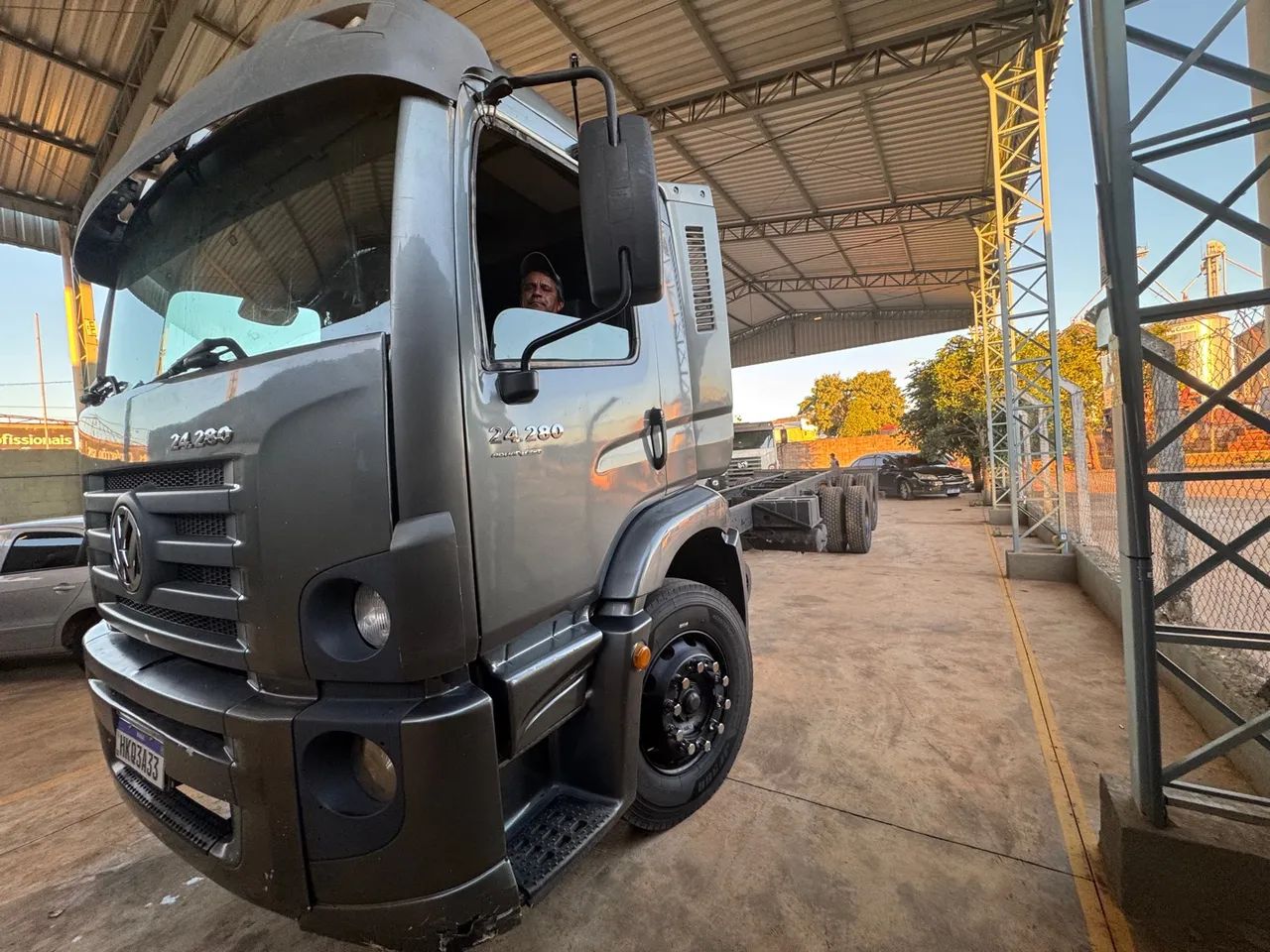 VW Constellation 24.280 - No Chassi - Foto 15