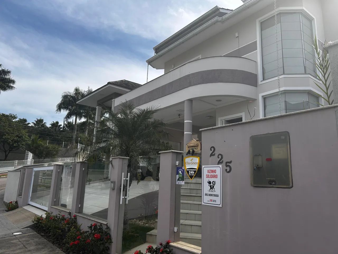 Casa na Pedra Branca a venda com 4 quartos sendo 1 suíte, 3 banheiros e 2 vagas de garagem - Foto 3