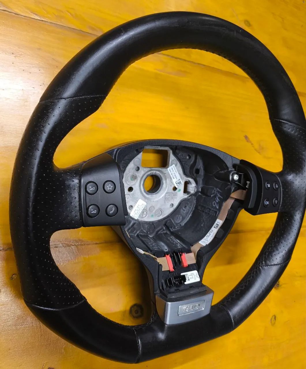 Volante Original VW Golf GTI MK5 sem paddle shift  - Foto 5
