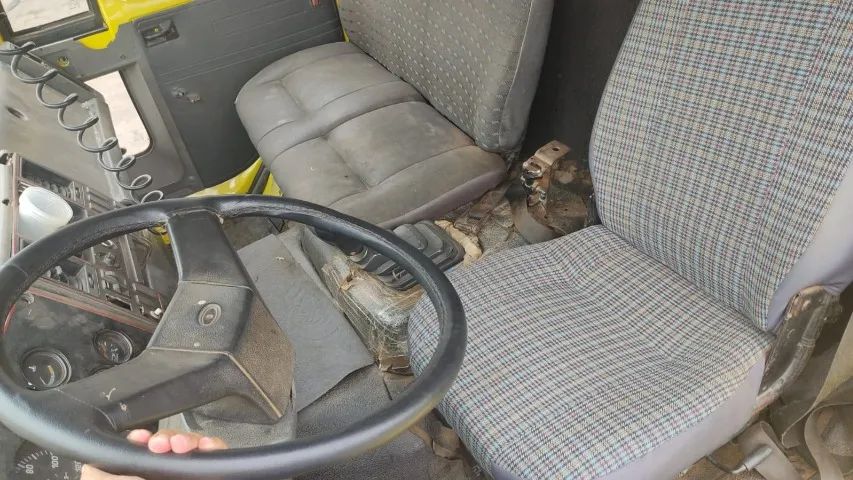 ford cargo 1215, ano 1997, caçamba amarelo - Foto 11