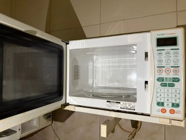 MICROONDAS FACILITE COMPACTO BRANCO -18 litros - Foto 4