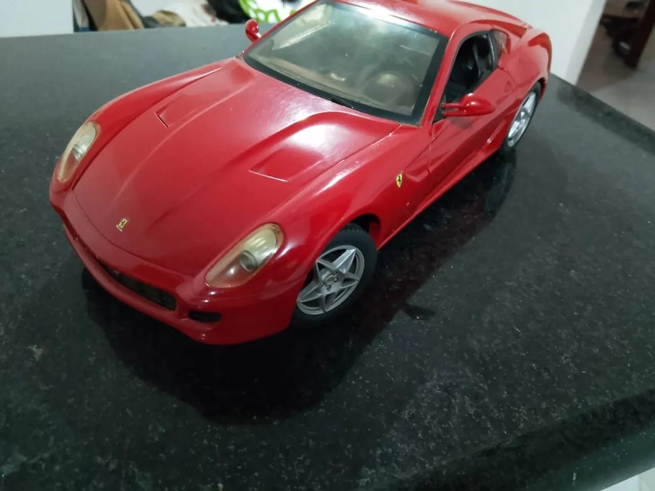 Miniatura Ferrari 599 GTB Fiorano - Peças e Acessórios de Vídeo