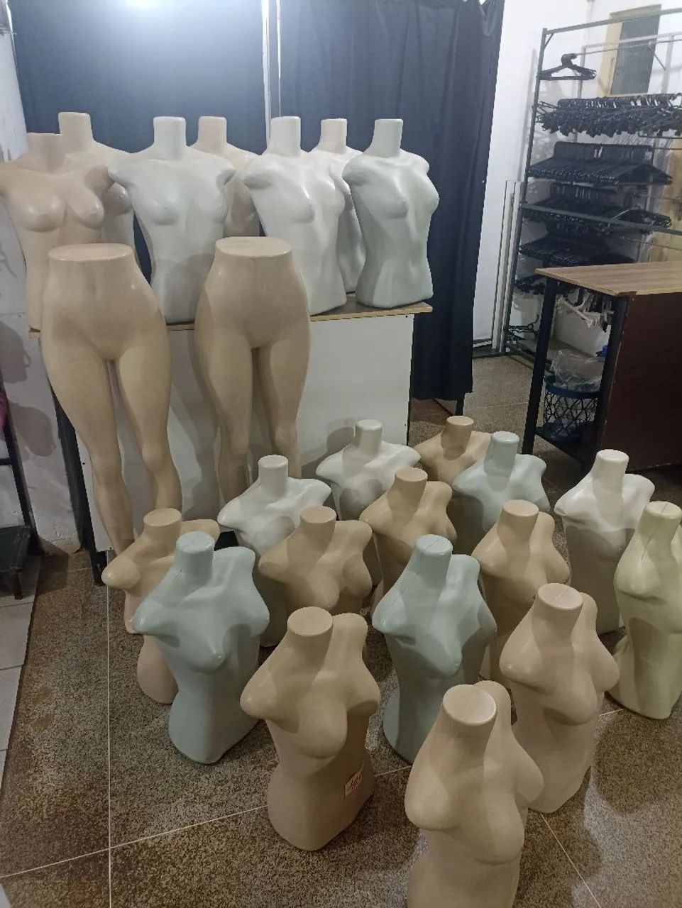 Manequins Femininos para Vitrine - Diversos Modelos - Foto 4