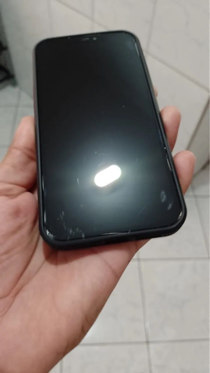 iPhone 12 Pro Max 256 gb - com detalhes mais funcionando perfeitamente  - Foto 3