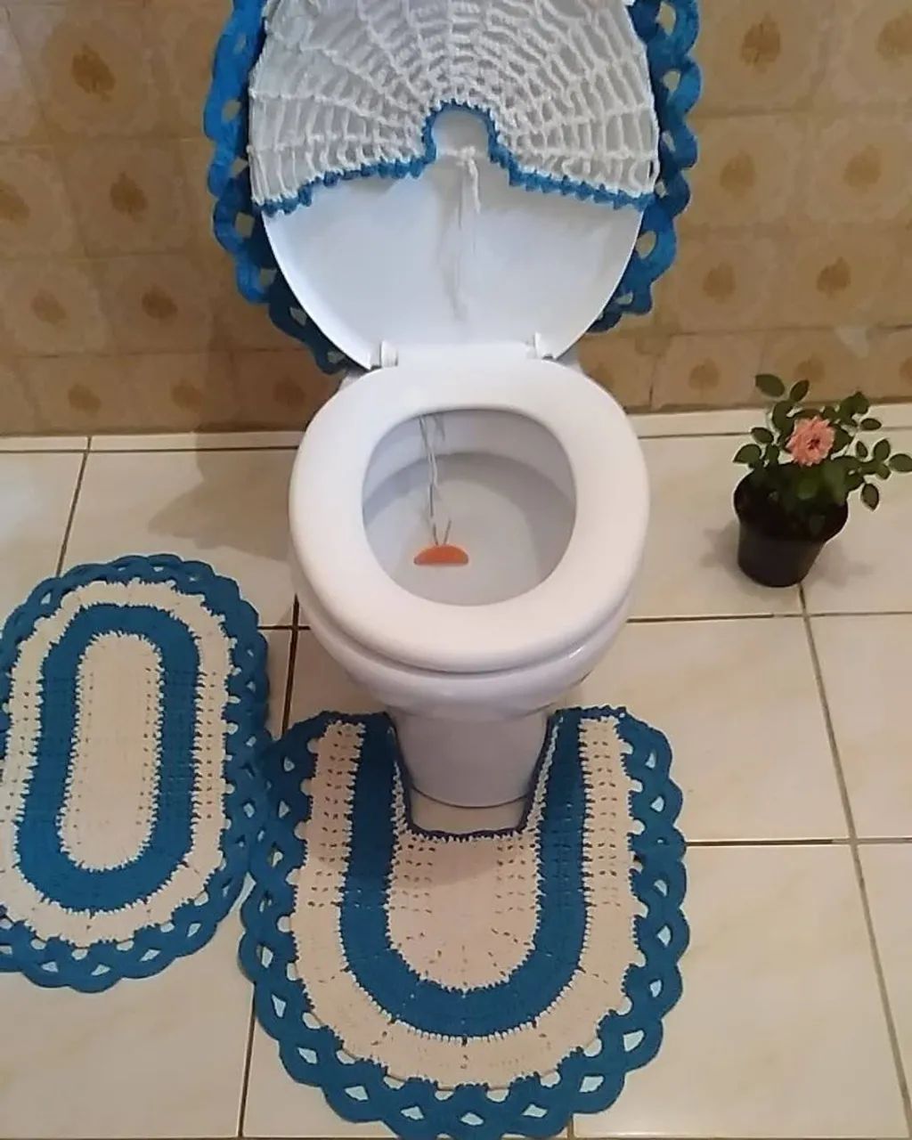 Conjunto de banheiro de crochê 4 peças  - Foto 5