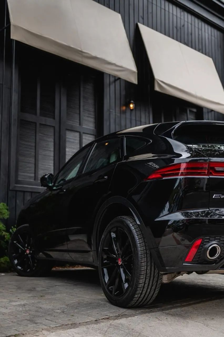 Jaguar E-Pace R-dynamic S 2.0 AWD 249cv Aut. 2020 - Foto 2