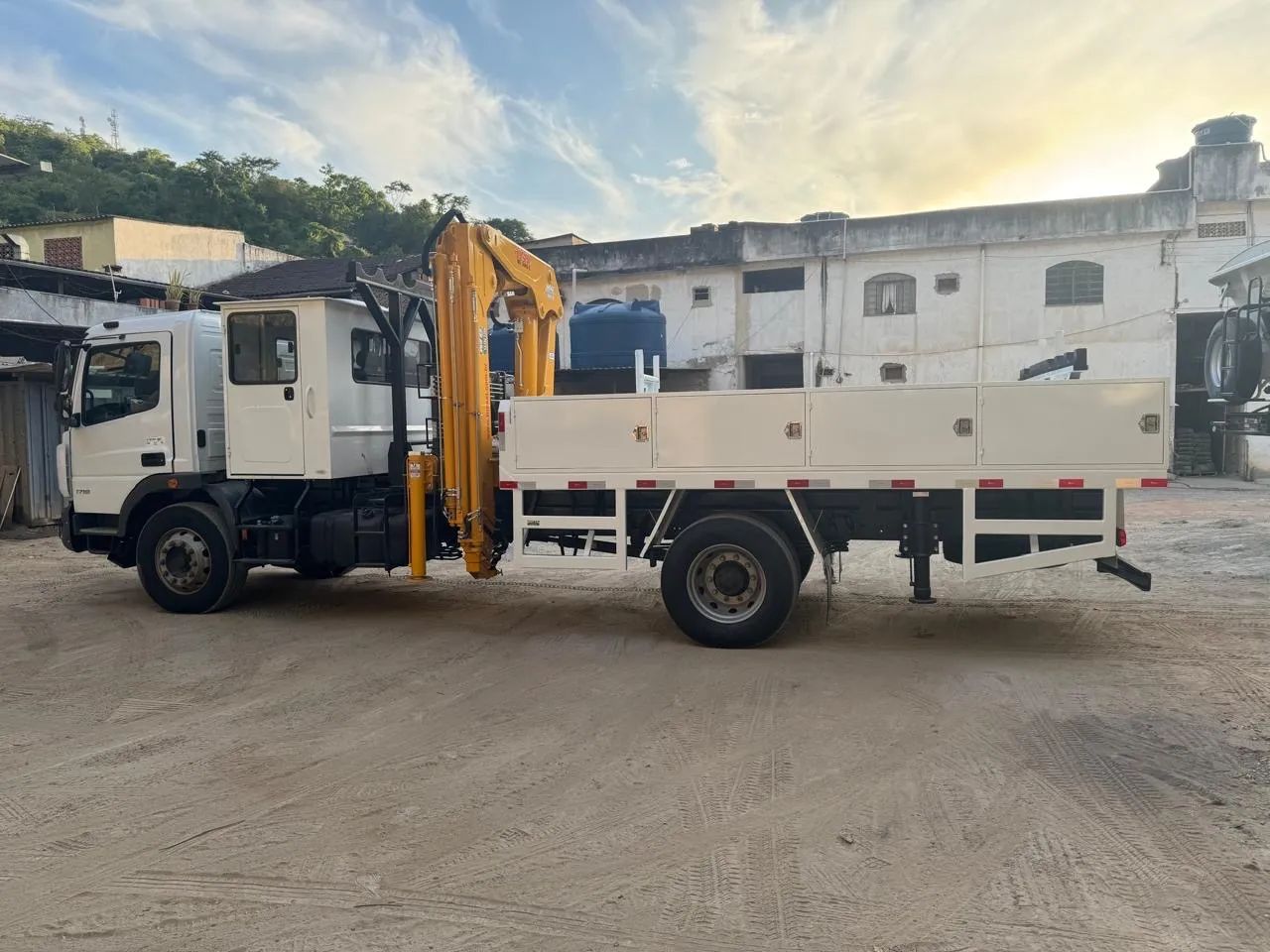 Caminhão Mercedes-Benz Atego 1719 - Excelente estado - Foto 3