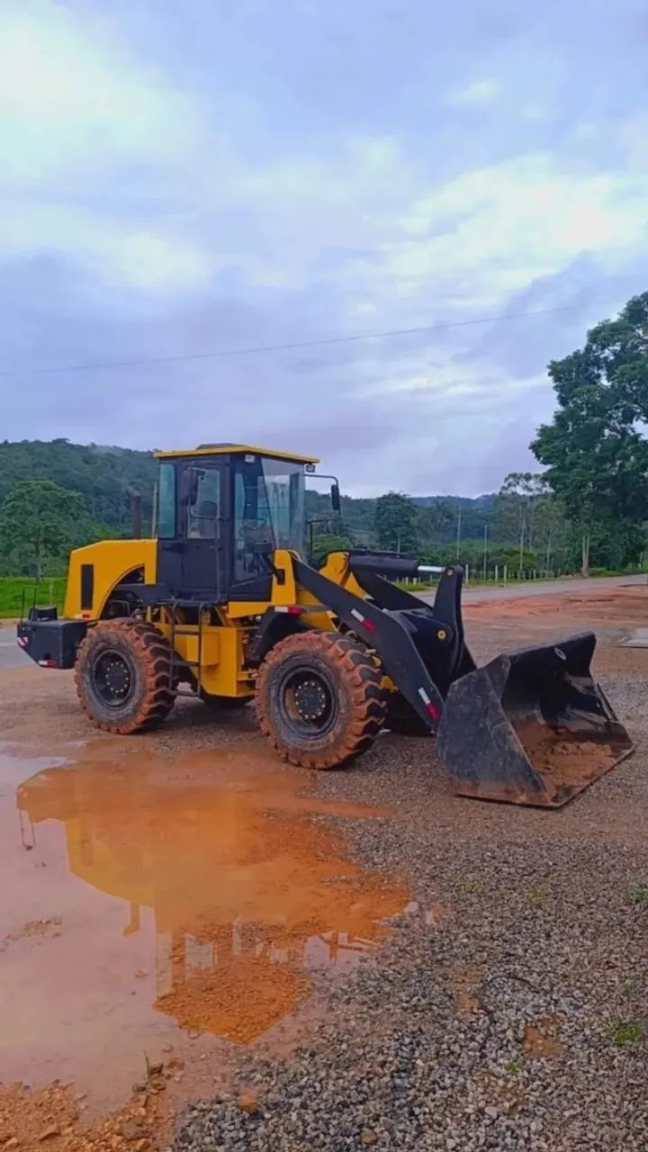 Pá Carregadeira XCMG - ZL 30 / 2007.