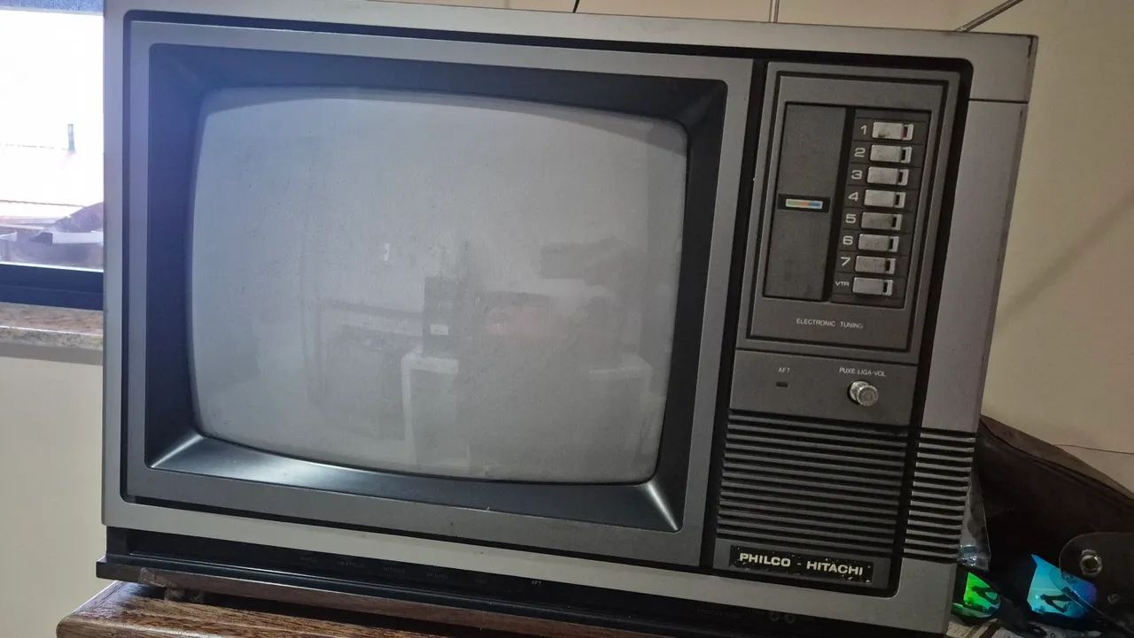 TV PHILCO - HITACHI ANTIGA