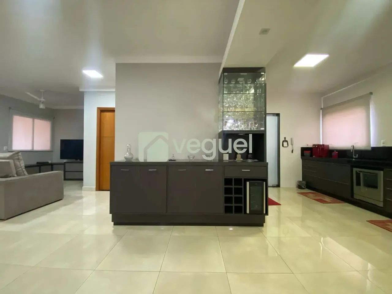 Apartamento semi mobiliado padrão no Edifício Belvedere Grand Mirant com 3 Quartos para al - Foto 3