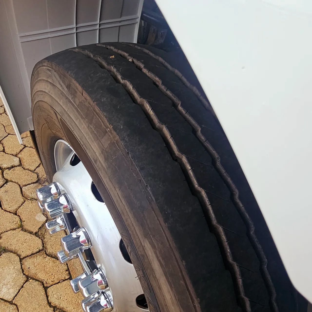 Caminhão 24.250  (2009) com baú de  refrigerado  - Foto 8