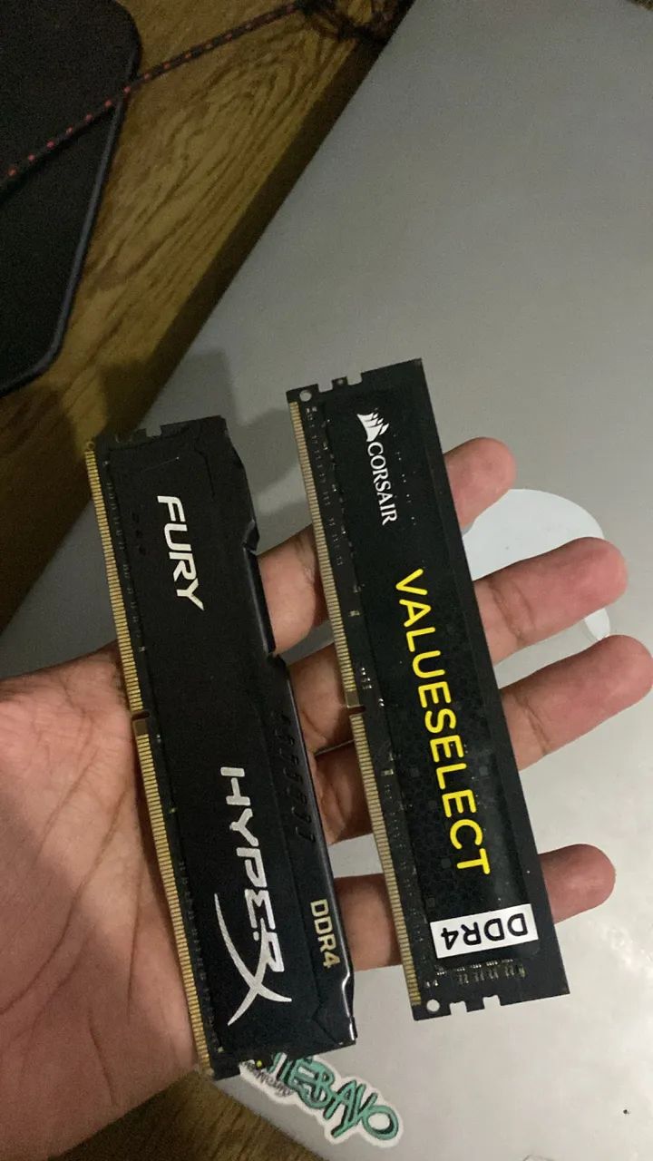 2 memórias RAM 32 GB (total)64842046778626120