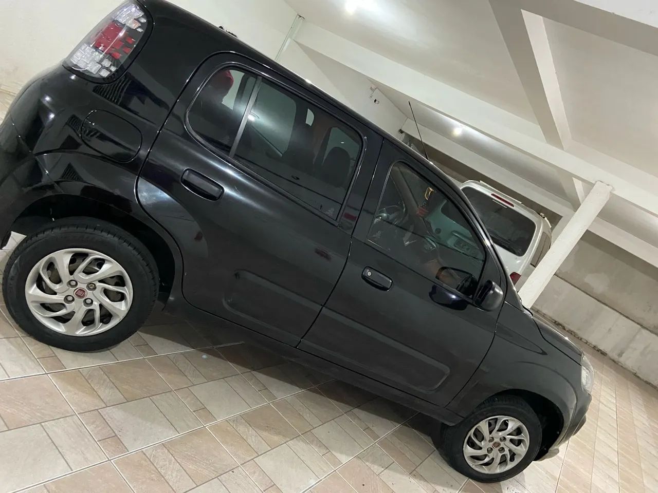 Fiat UNO Attractive 1.0 completo 2021